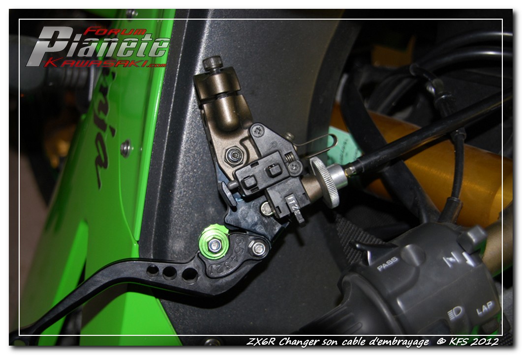 Forum Kawasaki - Les tutoriels - [TUTO ZX6R] Changer son cable d'embrayage